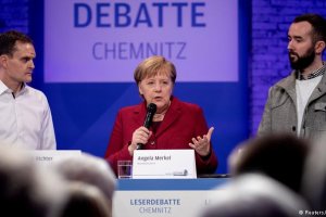 Chemnitz’de yaşayan Türkiye kökenliler: Merkel geç kaldı