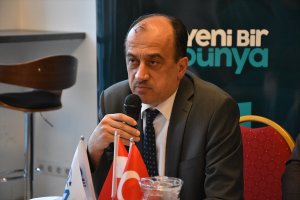 Türkiye’nin Viyana Büyükelçisi Ümit Yardım gençlerle bir araya geldi