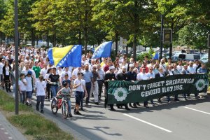 Srebrenitsa Soykırımını Anma Günü talebi