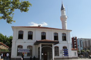 Ecdat yadigarı Orhan Gazi Camii aslına uygun yenileniyor