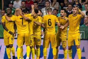 Yeni Malatyaspor, UEFA'da üst tura yükselmenin mutluluğu yaşanıyor
