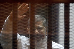 Mursi'nin oğlu babası için hacı adaylarından dua istedi