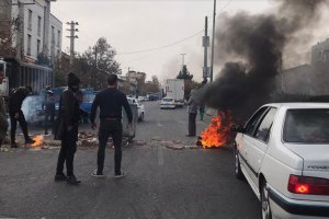 İran'da gösteriler nedeniyle internete engel