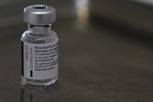 Avustralya ve Yeni Zelanda ilk aşılarını teslim aldı