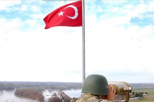Yunanistan'a kaçmaya çalışan FETÖ ve PKK mensubları yakalandı
