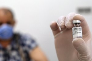 Ankara'da BioNTech aşılarının ilk dozu uygulanmaya başlandı