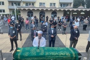 Leverkusen'deki patlamada hayatını kaybeden Erdoğan Sarıkaya dualarla uğurlandı