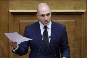 Yunanistan Başbakanı Miçotakis’in talimatıyla milletvekili partisinden ihraç edildi