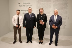 Arnavutluk’ta Osmanlı Dönemi Fotoğrafçıları ve Pietro Marubbi sergi açılışına Dr. Çevik katıldı  
