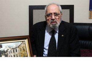 Şair, yazar ve fikir adamı Sezai Karakoç, 88 yaşında hayatını kaybetti