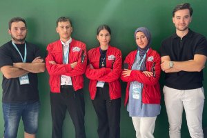 Yurt dışında yaşayan Türk gençleri, TEKNOFEST'te gördüklerinden dolayı Türkiye ile gurur duyuyor