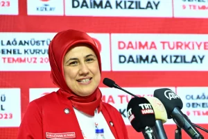 Yılmaz, Türk Kızılay Etimesgut yerleşkesinde düzenlenen olağanüstü genel kurulda, genel