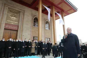 Cumhurbaşkanı Erdoğan, Sağlık Bilimleri Üniversitesi yerleşkesinde yapılan Gülhane Camisi'nin açılış