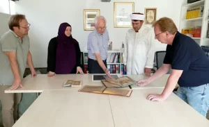 Almanya’nın Hessen eyaleti Viernheim kasabasında belediye başkanı tarafından “Kur’an-ı Kerim
