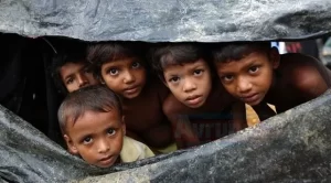 Myanmar'daki baskı ve zulümden kaçan Arakanlı Müslümanların sığındığı Bangladeş'teki kamplardan