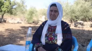Ramallah'ın batısındaki Beyt Ur el-Fevga beldesi sakinlerinden Müftiyye Tlaib, torununun