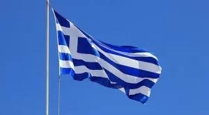 Yunanistan'ın başkenti Atina'daki Agia Varvara bölgesinde Paraskinio gazetesinin sahibi Nikos