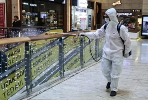 Alışveriş Merkezleri ve Yatırımcıları Derneği’nin (AYD) Başkanı Prof. Dr. Hüseyin