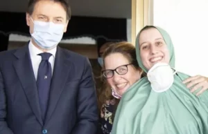 Milli İstihbarat Teşkilatı'nın Somali'de 18 aylık esaretten kurtardığı Silvia Romano'ya