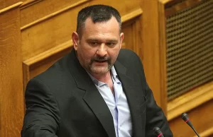 Avrupa Parlamentosunun dokunulmazlığını kaldırmasının ardından Belçika'da gözaltına alınan ve ülkesinde
