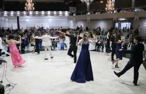 Gümülcine’deki Celal Bayar Azınlık Lisesinde eğitimini tamamlayan öğrenciler için mezuniyet