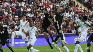 Beşiktaş, Spor Toto Süper Lig'in 11. haftasında Atakaş Hatayspor'a konuk