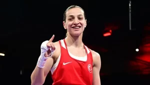 Paris 2024 Olimpiyat Oyunları'nın boks branşında milli sporcu Buse Naz