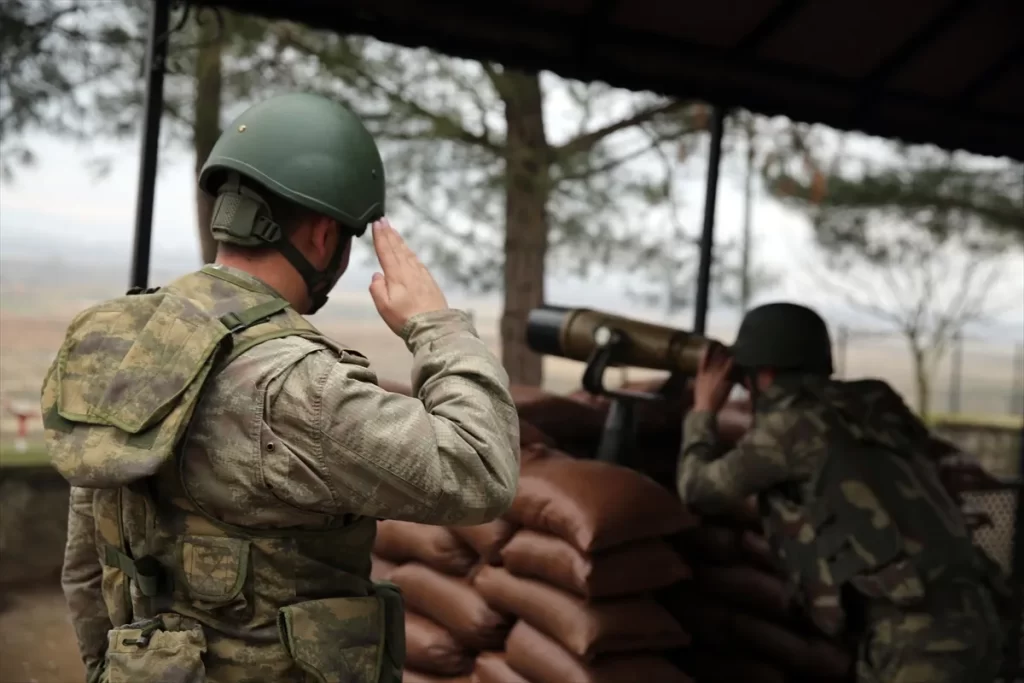 FETÖ şüphelilerinin Yunanistan'a kaçarken yakalanması