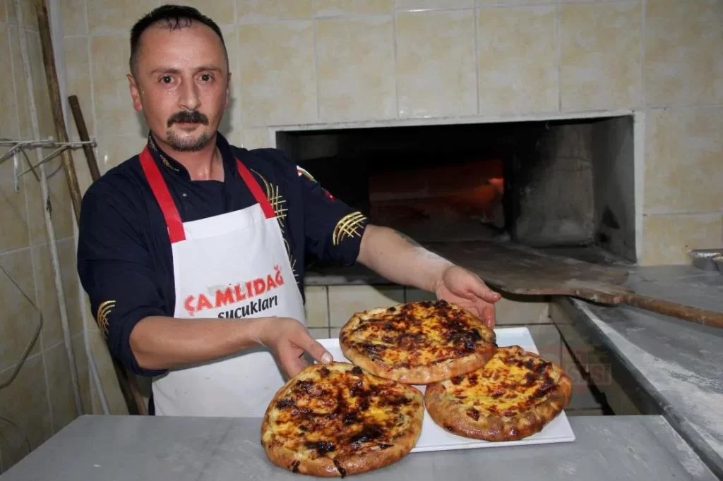 Karadeniz pidesi farklı tatlarla çeşitlendirdi