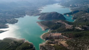 Denizli'nin Kale ilçesinde bulunan, Aydın ve Muğla sınırları arasındaki İnceğiz