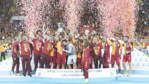 Galatasaray, Akhisarspor'u 1-0 mağlup ederek TFF Süper Kupa'nın sahibi oldu.