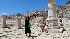 Burdur'un Ağlasun ilçesinde "aşkların ve imparatorların şehri" olarak bilinen, 1750