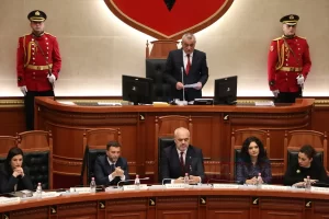 TİRAN 

