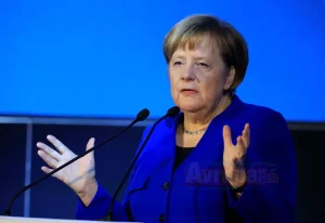   Almanya Başbakanı Angela Merkel, İsrail Başbakanı Binyamin Netanyahu ile