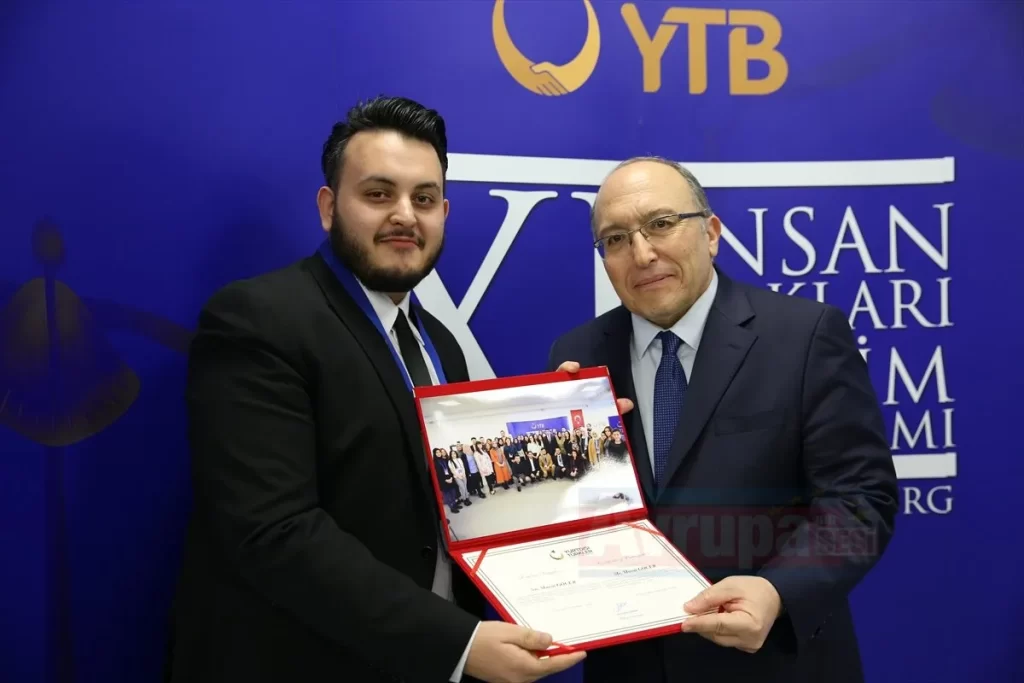 YTB'den 11. İnsan Hakları Eğitim Programı sertifika töreni