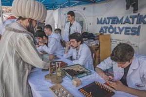   Yurtdışı Türkler ve Akraba Topluluklar Başkanlığının (YTB) desteğiyle Kartal