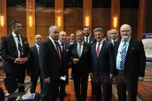   Kuzey Ren Vestfalya Başbakanı Armin Laschet: " İki ülkeyi