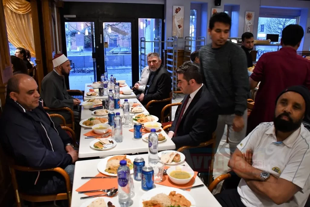 Müslümanlar ve Hristiyanlar iftarda buluştu