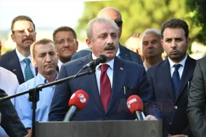 “Sadık Ahmet, Batı Trakya Türk azınlığının birlik ve beraberliğinin simgesi