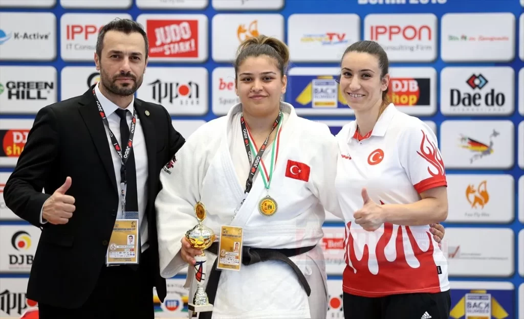 Judo Kupası’nı Kübranur kazandı