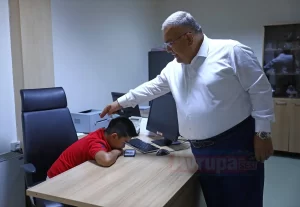 "Cep telefonları çocukların sağlığını erişkinlere göre daha çok etkiliyor. 12