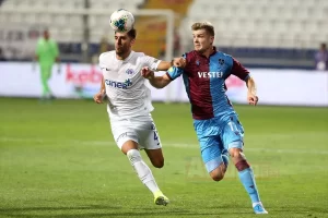Trabzonspor, Süper Lig'in ilk haftasında konuk olduğu Kasımpaşa ile 1-1