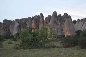 Kütahya ve Afyonkarahisar sınırları içinde bulunan, Friglerin MÖ 900-600 yıllarındaki