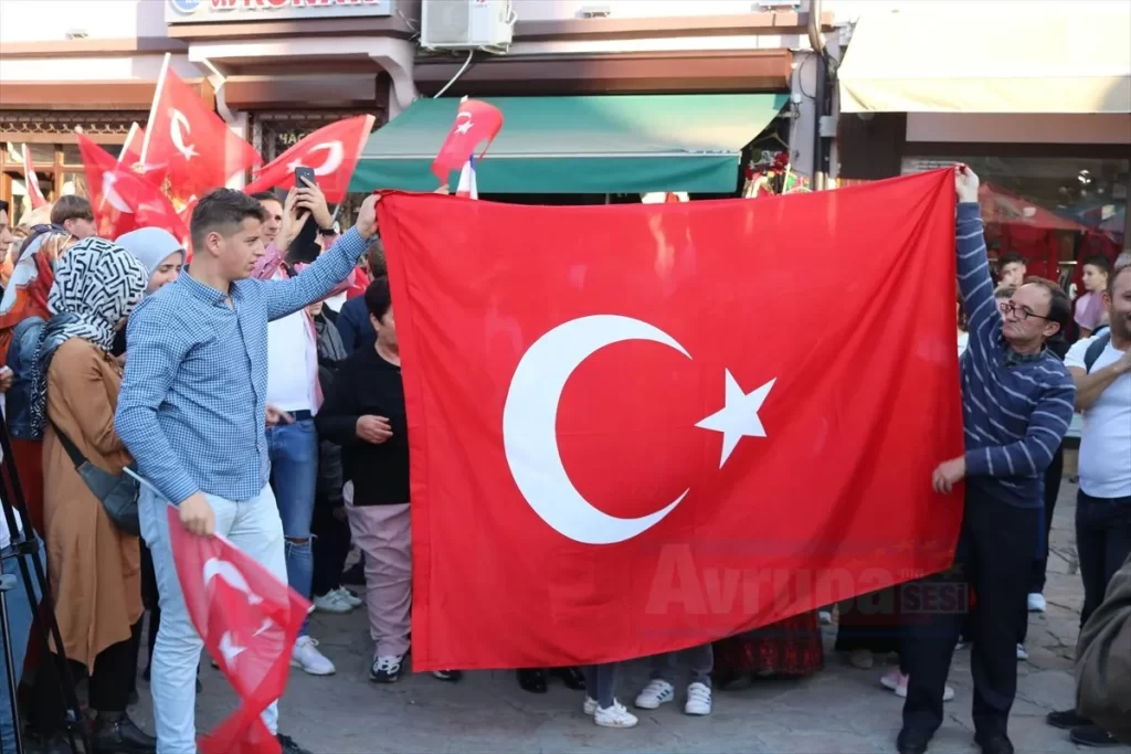 Kuzey Makedonya'da "Türkiye ile Dayanışma Mitingi düzenlendi"