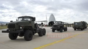 Uzmanlar, bazı parçaları Türkiye'ye getirilmeye başlanan S-400'lerin, özellikle Doğu Akdeniz