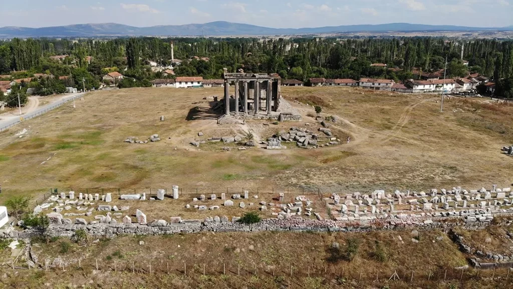 Romalılar acılarını şiirlerle mezar taşlarına kazıyorlar