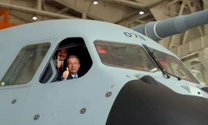 Milli Savunma Bakanı Hulusi Akar, Sanayi ve Teknoloji Bakanı Mustafa