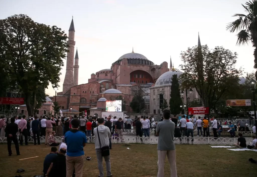 Ayasofya-i Kebir Cami-i Şerifi'ne Kurban Bayramı'nın son gününde de ilgi sürüyor