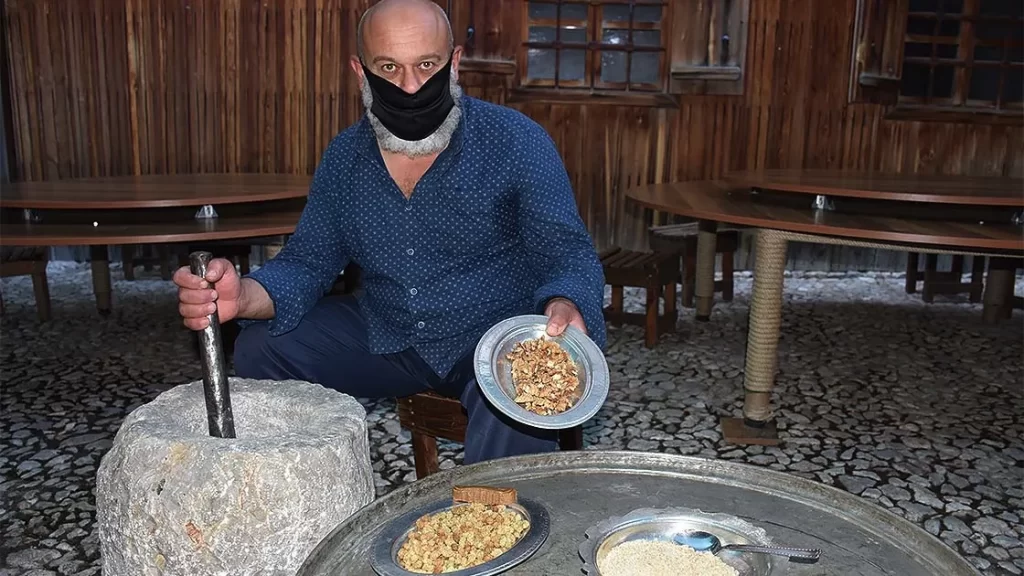 Asırlık lezzet padişah tatlısı turistlerin vazgeçilmez lezzeti oldu