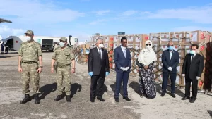 Tıbbi yardım malzemelerinin yanı sıra Cumhurbaşkanı Recep Tayyip Erdoğan'ın Somali